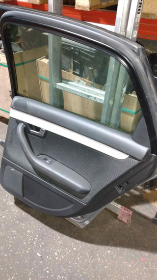 PUERTA TRASERA DERECHA AUDI A4 BERLINA (8E) 2