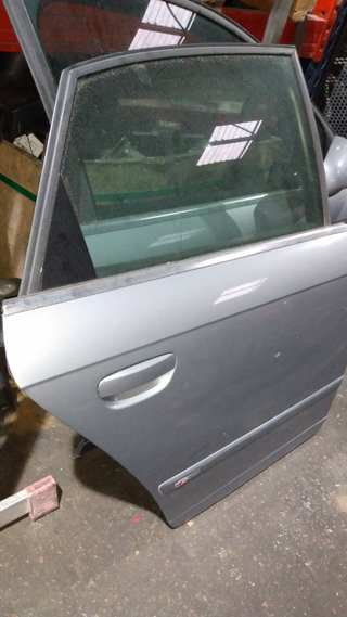 PUERTA TRASERA DERECHA AUDI A4 BERLINA (8E) 2