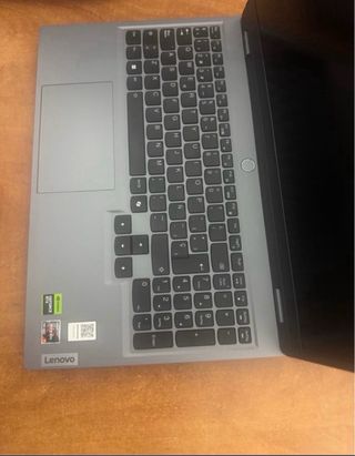 Lenovo LOQ 15" | Ryzen 7 + RTX 4060 + 24GB RAM