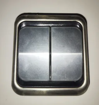 Interruptor Doble Simon