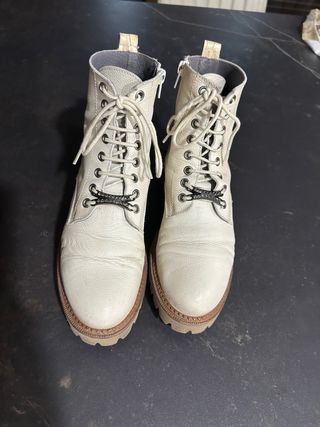 Botin de piel blanco