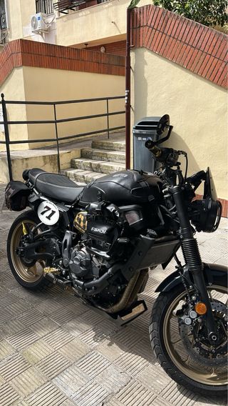 Yamaha XSR 700 Legacy A2 Retro/Scrambler