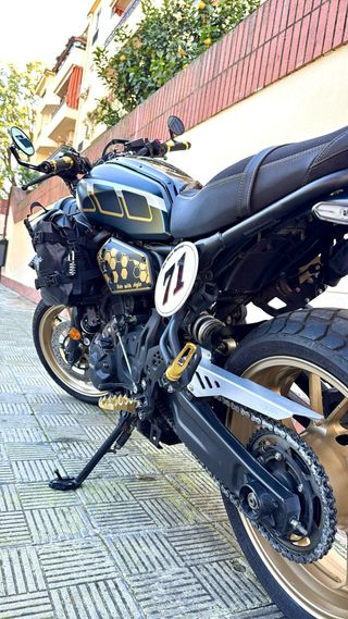 Yamaha XSR 700 Legacy A2 Retro/Scrambler