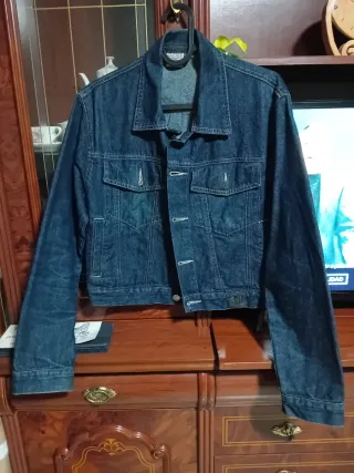 Chaqueta vaquera corta 100% algodón Talla 38