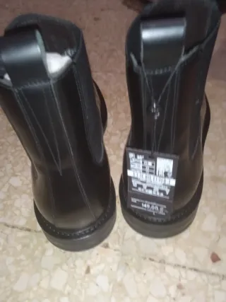 Botas Massimo Dutti Piel Negra Talla 43 con bolso