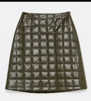 Falda acolchada verde oliva Talla L