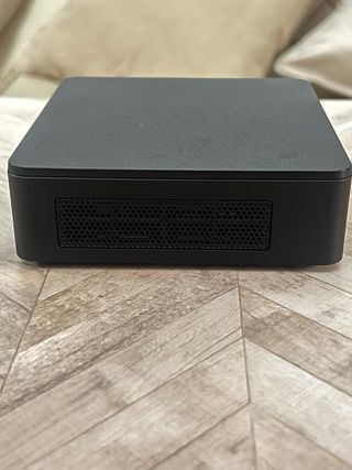 Mini PC Asus NUC 13 Pro.