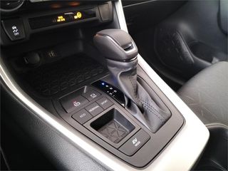 TOYOTA RAV4 - MY24 ADVANCE 5P 220H e-CVT (4x2)