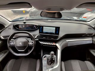 Peugeot 3008 PureTech 130 S&S Active Pack 96 kW (130 CV)