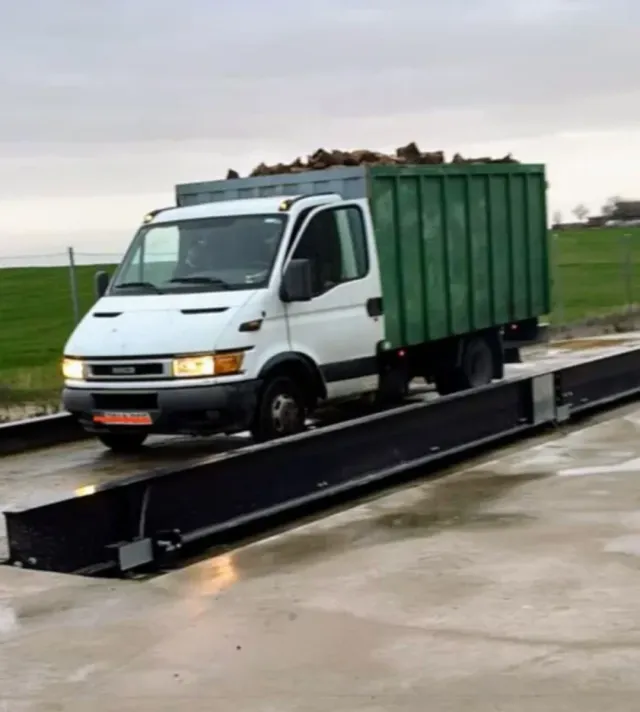 Leña seca de encina carrasca 35cm Tlf:645 69 90 80