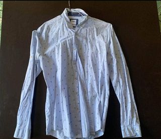 Camisa Zara azul estampada