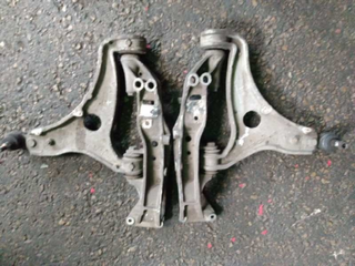 BRAZO SUSPENSION INFERIOR DELANTERO DERECHO P