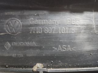 CALANDRA DELANTERA DE RADIADOR VOLKSWAGEN T5