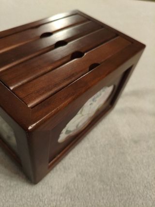 Scatola decorativa vintage girevole per fotografie