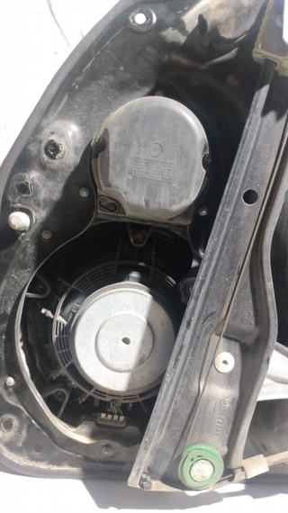 ELEVALUNAS DELANTERO IZQUIERDO VOLKSWAGEN PAS