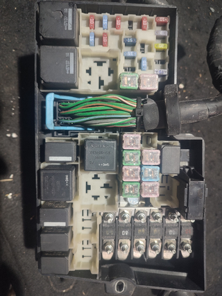 CAJA RELES / FUSIBLES | Atr.1:318789120 FORD