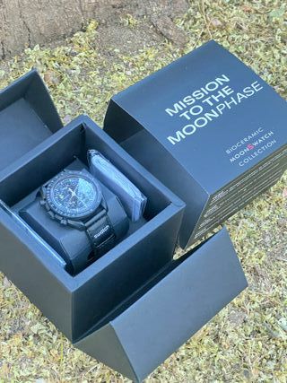 Omega Speedmaster Mission to Moonphase Negro