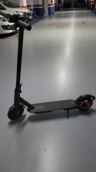 Patinete Eléctrico Negro