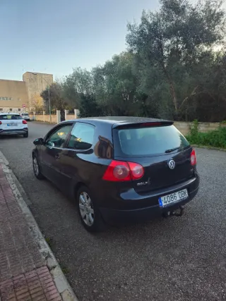 Volkswagen Golf 2004