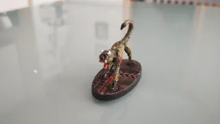 Miniatura de monstruo mutante