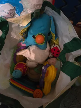 Móvil cuna y juguetes