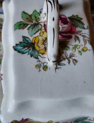 Tazza in porcellana decorata