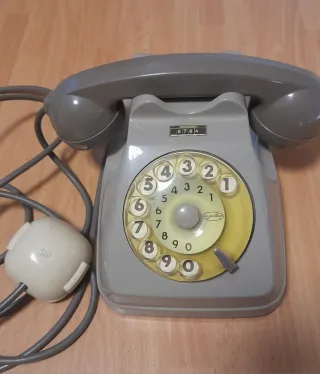 Telefono SIP a disco grigio vintage