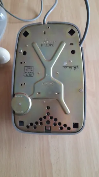 Telefono SIP a disco grigio vintage