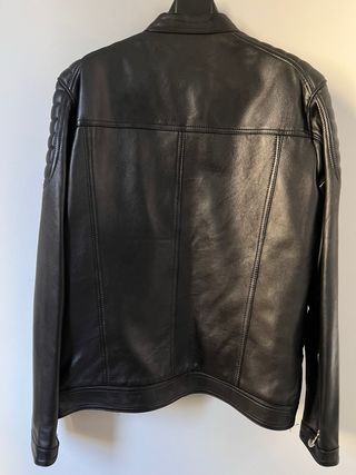 Chaqueta de cuero negra