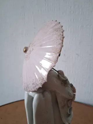 Statua Geisha con Ombrello