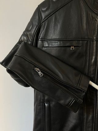 Chaqueta de cuero negra