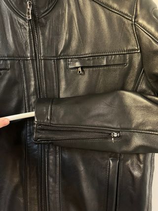 Chaqueta de cuero negra