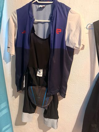 Maillot Ciclismo casco todo 60 euros