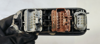 MANDO ELEVALUNAS DELANTERO IZQUIERDO RENAULT SCEN