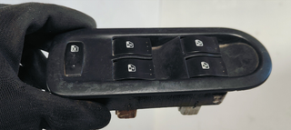 MANDO ELEVALUNAS DELANTERO IZQUIERDO RENAULT SCEN