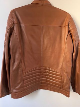 Chaqueta de cuero marrón