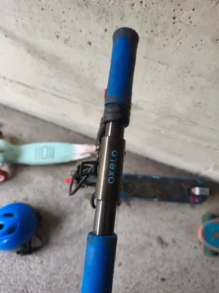 3 Monopattini e 1 Skateboard + casco