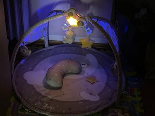 Tappetino gioco Chicco con archi e peluche