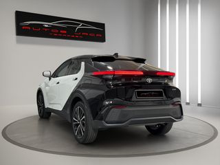 TOYOTA CHR Business Plugin Hybrid 220