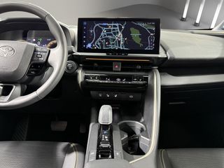 TOYOTA CHR Business Plugin Hybrid 220