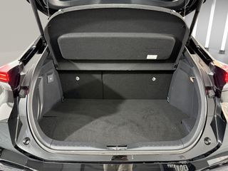 TOYOTA CHR Business Plugin Hybrid 220