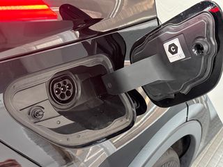 TOYOTA CHR Business Plugin Hybrid 220