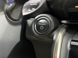 TOYOTA CHR Business Plugin Hybrid 220