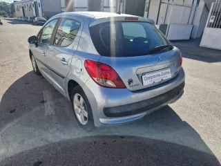 Peugeot 207 2010