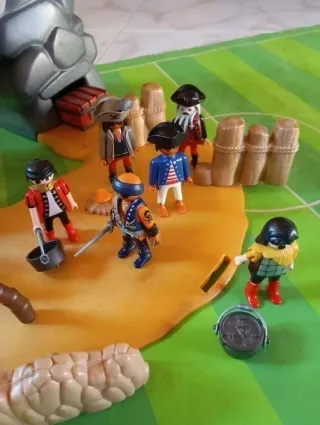 Set Piratas con Isla Calavera Maletín regalo