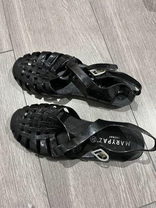 Sandalias cangrejeras MARYPAZ negras talla 37
