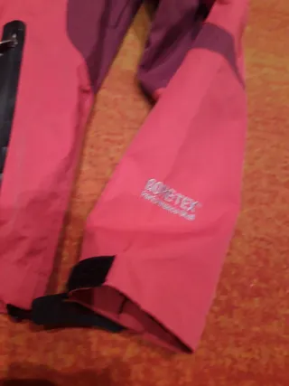 Cazadora Jack Wolfskin Gore-Tex Talla S