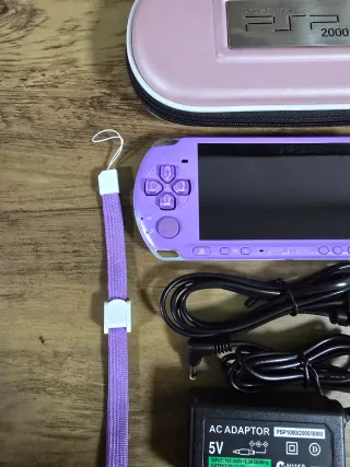 PSP 3000 morado Hanna Montana