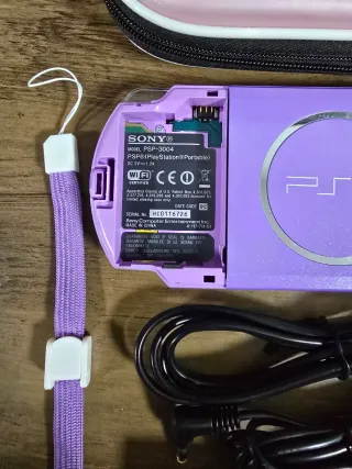 PSP 3000 morado Hanna Montana
