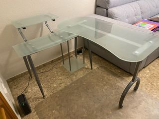 Mesa escritorio cristal y metal